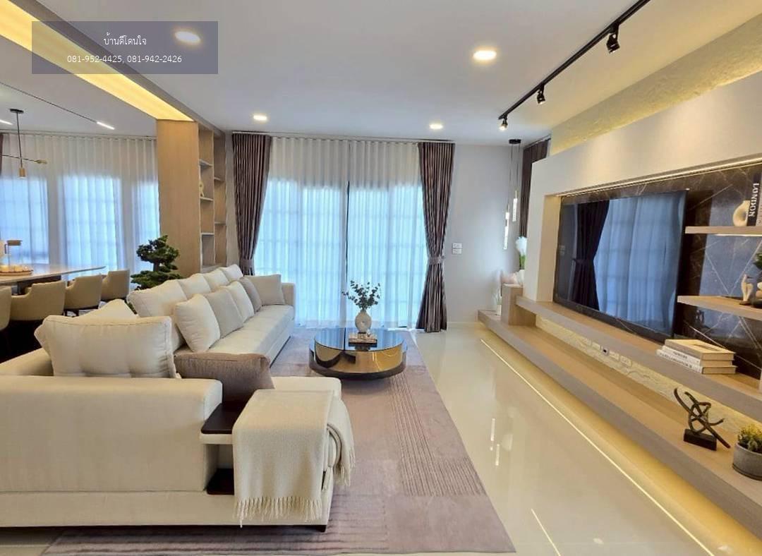 ให้เช่าบ้านเดี่ยว Centro Bangna (65 ตร.ว.) 4 นอน 5 น้ำ ใกล้เมกาบางนา