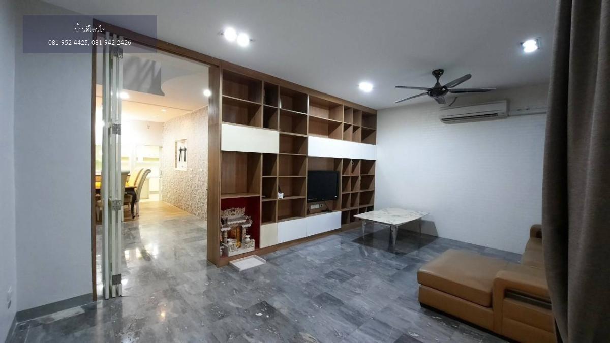 ให้เช่าทาวน์โฮม 4 ชั้น วราธรวิลล์ พัฒนาการ 44 (31.5 ตร.ว.) 5 นอน 4 น้ำ เดินทางสะดวก