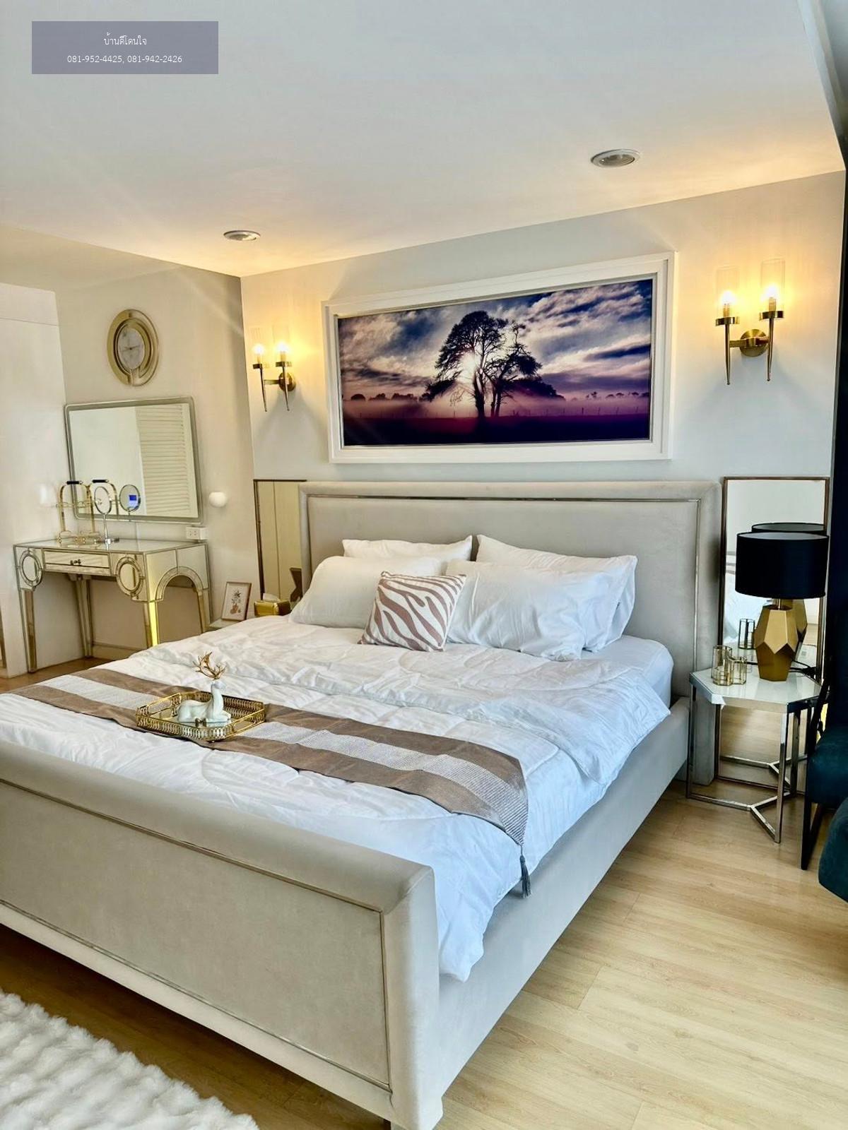 ขาย/ให้เช่า Luxury Pool Villa Crystal Ville ประดิษฐ์มนูธรรม 19 (24 ตร.ว.) 4 นอน 4 น้ำ
