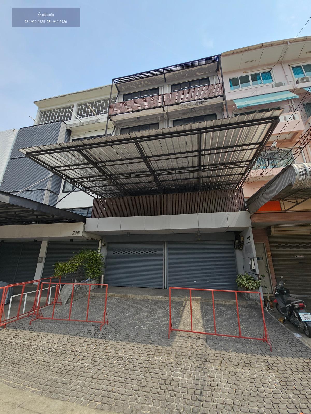 ให้เช่า Office ทำเลประชาอุทิศ – ห้วยขวาง (56 ตร.ว.) 4.5 ชั้น 2 คูหา • ใกล้ MRT ห้วยขวาง