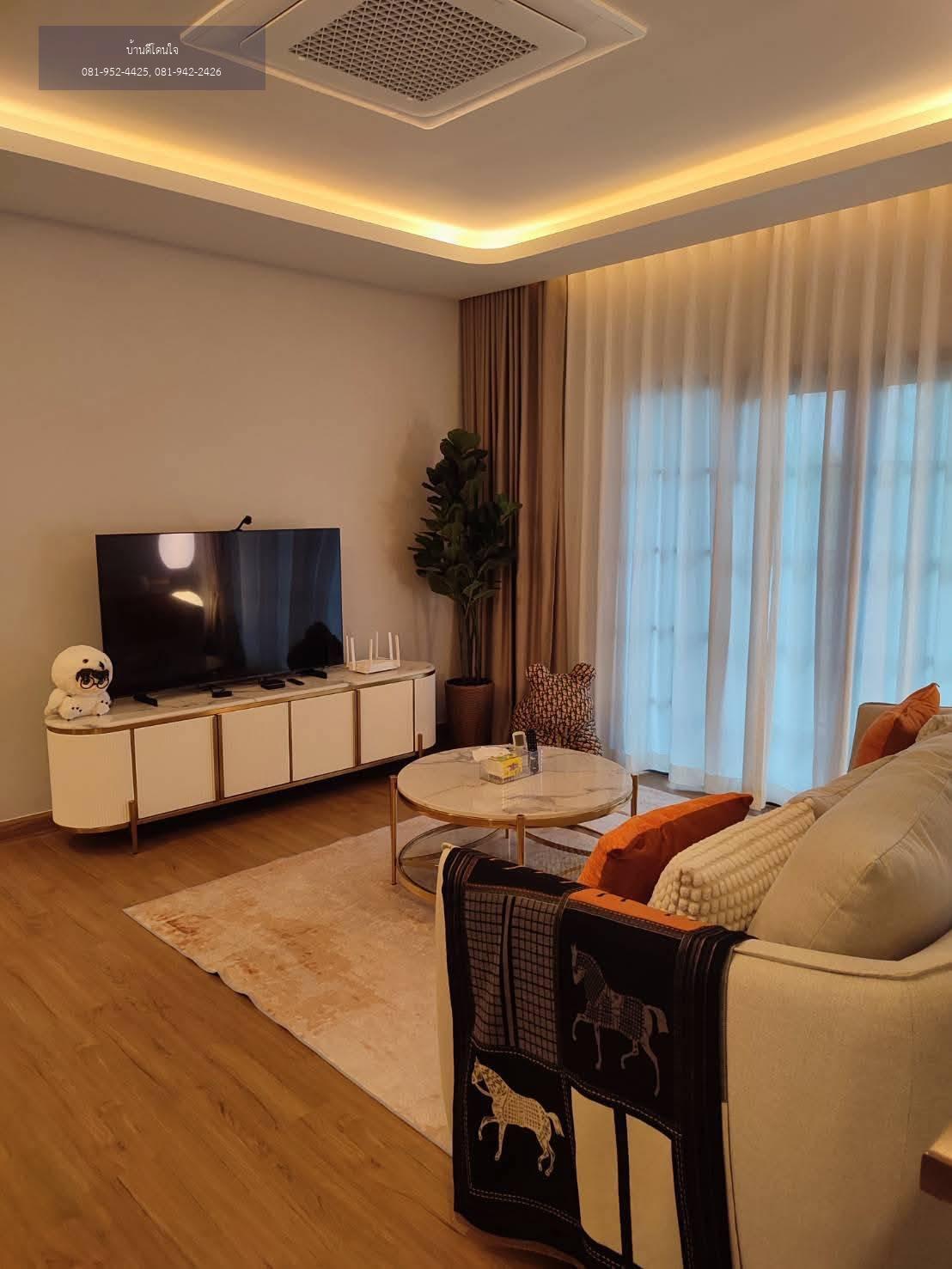 ให้เช่าบ้านเดี่ยว Centro Bangna phase 2 (80.8 ตร.ว.) หลังมุม 4 นอน 5 น้ำ ใกล้เมกาบางนา